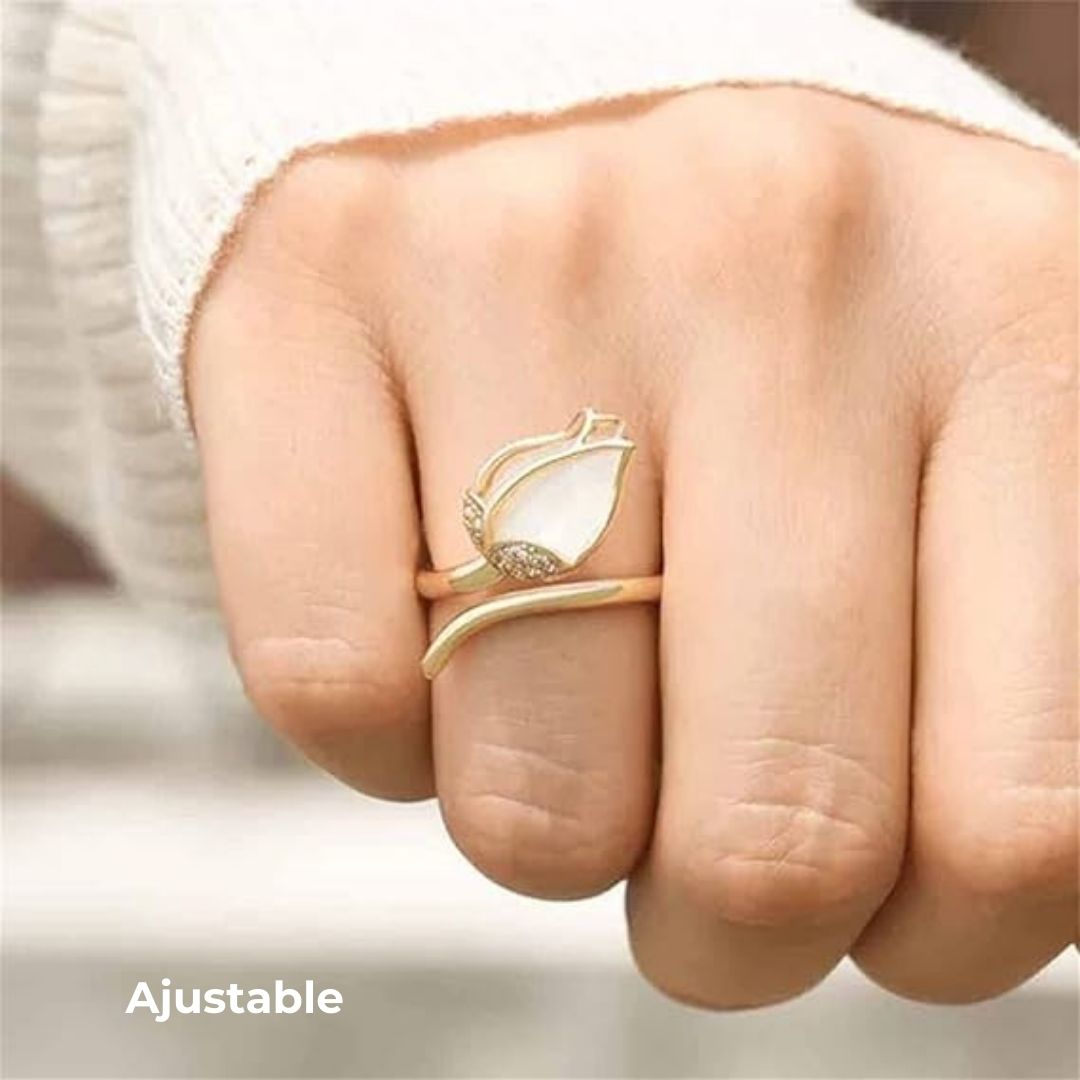 Anillo en forma de tulipán