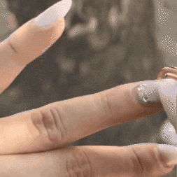 Anillo en forma de tulipán